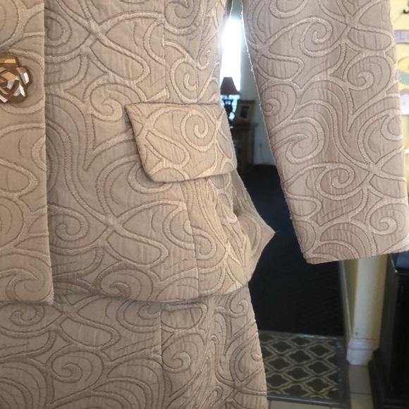 Maggy London Two Piece Suit - Picture 5 of 8